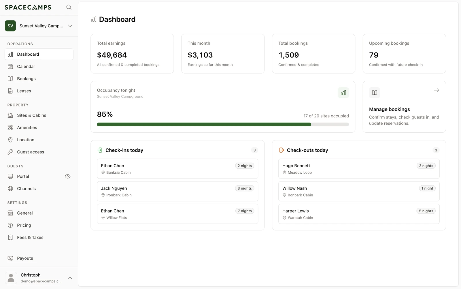 Spacecamps dashboard showing earnings, occupancy, and today's check-ins and check-outs
